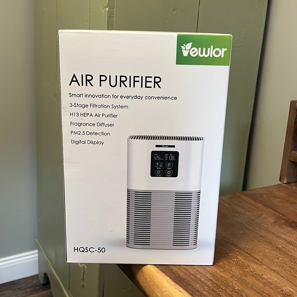 NIB Air Purifier • Up To 600 sq.ft